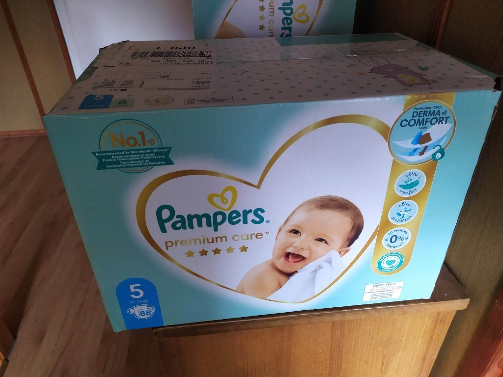 prezentacja pieluszki pampers